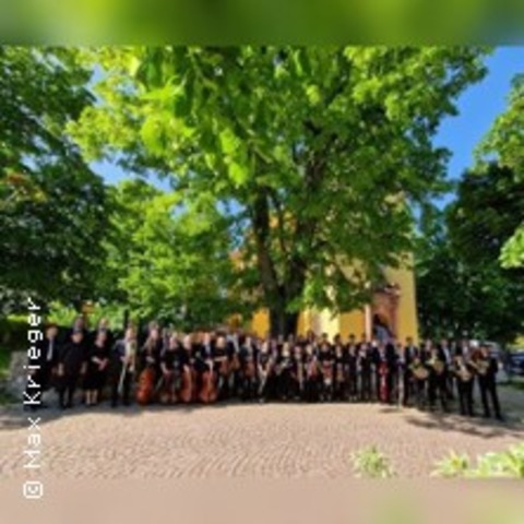 Familienkonzert - A. Dvork: Sinfonie Nr. 9 "Aus der neuen Welt" - AUGUSTUSBURG - 17.08.2025 15:00