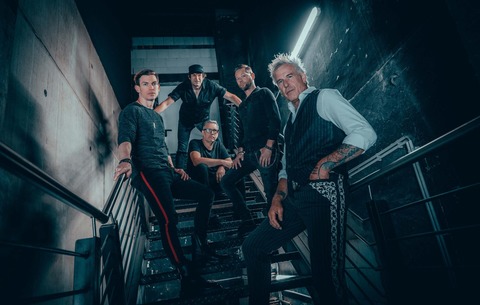 UNIVERSUM25 + special guests - &#8222;Die Maschinen Wollen Leben&#8220; - Aschaffenburg - 08.08.2025 20:00