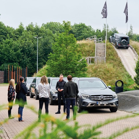 My Day at Mercedes-Benz in Bremen - Werkbesichtigung + Einfahrbahn + Offroad Experience - Bremen - 22.05.2025 13:30