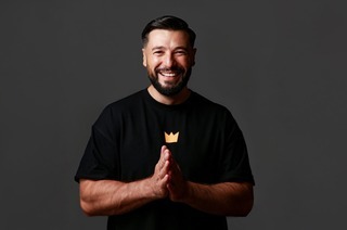 Cneyt Akan - Drama King
