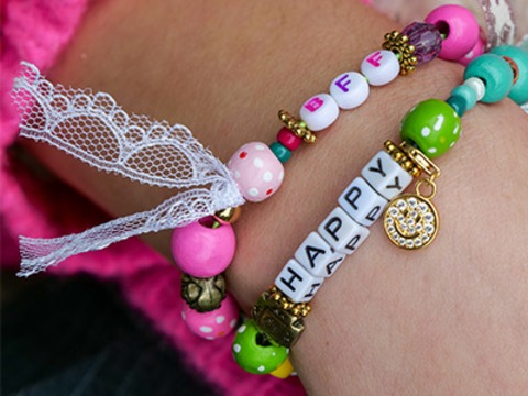 Perlen, Charms und Smileys: Gestalten Sie Gute-Laune-Armbnder - Zirndorf - 23.09.2025 17:00