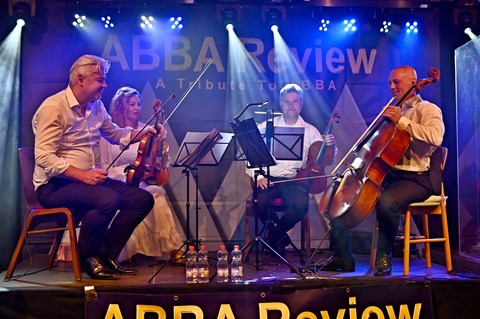 Waterloo - The Abba Show - 4 SWEDES & Streichquartett - Niebll - 11.04.2026 19:30