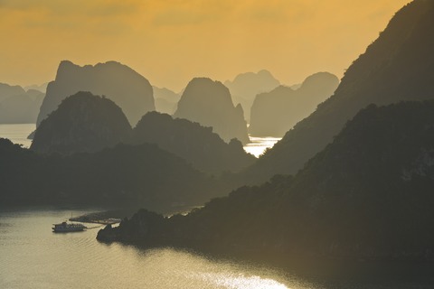 &#8222;Vietnam-Abenteuer im Land der Drachen&#8220; - Foto- und Filmreportage von und mit Olaf Schubert - Neustadt - 27.01.2026 19:00