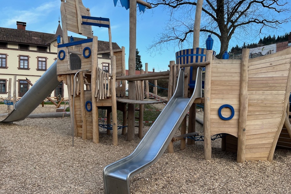 Piratenspielplatz Knopfhusle - Freiburg