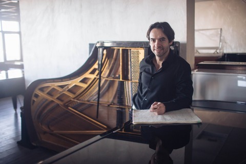 Vadim Neselovskyi solo - Odesa - A Musical Walk Through a Legendary City. Benefizkonzert - Frankfurt am Main - 23.05.2025 20:00