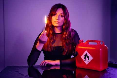 Lara Ermer - Leicht entflammbar - Aschaffenburg - 18.01.2026 18:00