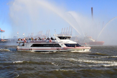 Einlaufparade zum Hafengeburtstag 2025 - 3-stndige Begleitfahrt - Hamburg - 09.05.2025 11:00