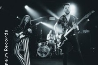 The Vintage Caravan / Plus Velvet Rush + Final Stair