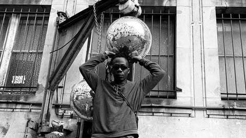 Larry Bonchaka - Falling loquats from the mouths of a thousand sparrows - Frankfurt am Main - 16.05.2025 20:00
