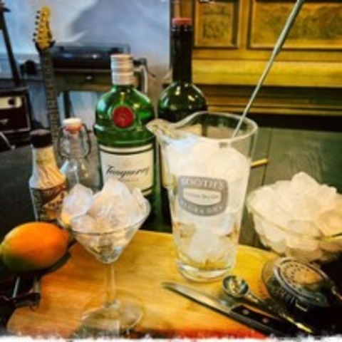 Martinis for Friends - FRANKFURT - 27.06.2025 20:00