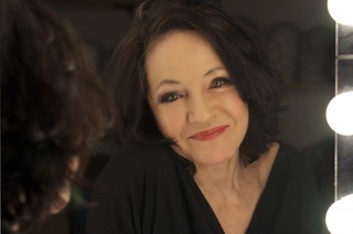 Maria Bill singt Edith Piaf