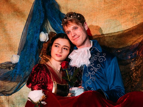 Die Schne & das Biest - open Air - Mrchentheater ab 4 Jahre - Berlin - 14.08.2025 17:00