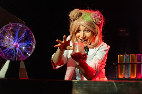 Profesora Bummbastic mit KNALLEGRA - Die interaktive Wissenschaftsshow fr Kinder von 5-99 Jahren - Celle - 28.12.2025 16:00