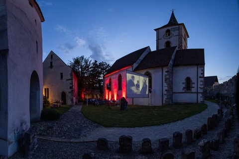 Open Air-Kino im Kirchhof: El Bao del Papa - Muttenz - 23.05.2025 21:30