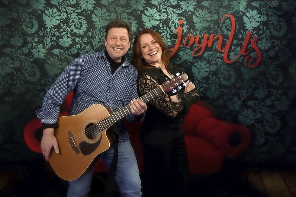 Das Duo Joyn Us ldt im Waldkircher Theater am Kastelberg zum Mitsingen ein - Badische Zeitung TICKET