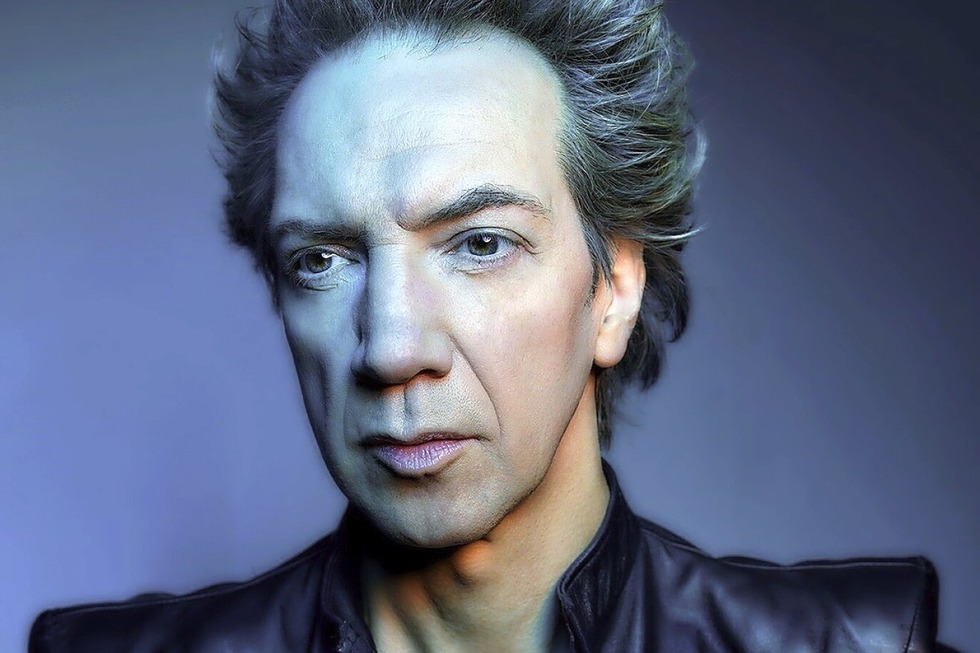 Sven Ratzke kommt mit einer Hommage an David Bowie in die Reithalle Offenburg - Badische Zeitung TICKET