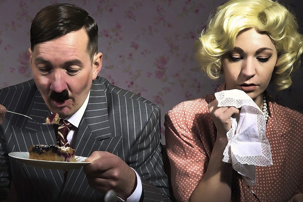 Premiere der Wiederaufnahme von &#8222;Happy Days at Obersalzberg&#8220; ist im Theater der Immoralisten - Badische Zeitung TICKET