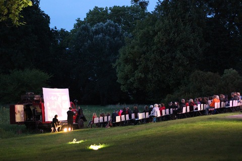 Open-Air-WANDERKINO im Schlosspark Nennhausen - Stummfilm trifft Live-Musik - Nennhausen - 20.09.2025 19:30