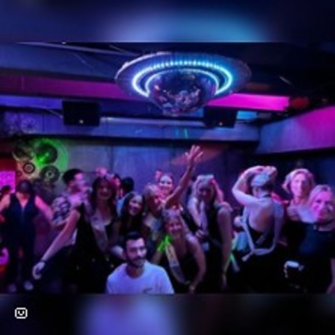 Berlin: Bar Tour mit Free Shots & VIP-Clubzugang - BERLIN - 19.09.2025 20:30