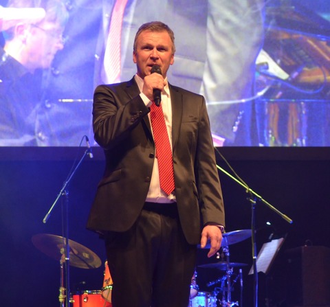 Alle Jahre Lieder - Weihnachtlich-Adventliches mit Ingo Dickewied - Detmold - 29.11.2025 19:30