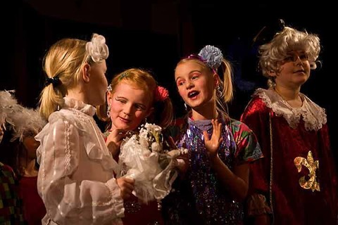 Die Schne und das Biest - Mitspieltheater - Mitspieltheater fr die ganze Familie - ERFURT - 10.08.2025 11:00