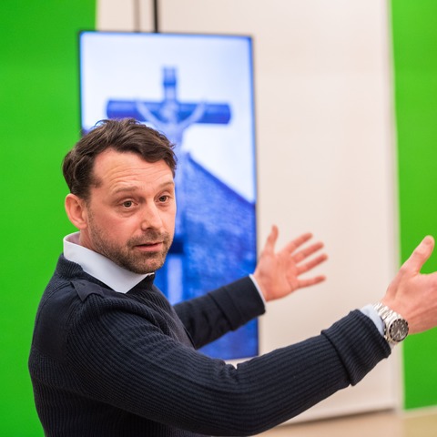 &#8222;Nipple Jesus&#8220; Theater Magdeburg nach einem Monolog von Nick Hornby - Isny im Allgu - 25.10.2025 19:30