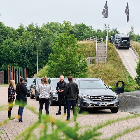 My Day at Mercedes-Benz in Bremen - Werkbesichtigung + Onroad und Offroad Experience - Bremen - 23.10.2025 13:30