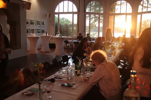 Hausgste im Juli. Ein Bankett - BERLIN - 16.07.2025 19:30