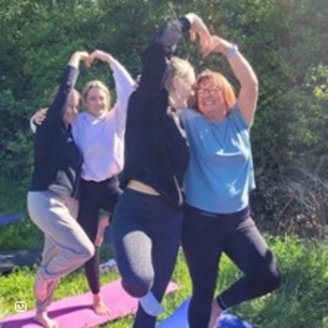 Outside Yoga - Mutter + Kind ab 4 Jahren - Korb - 10.05.2026 11:30