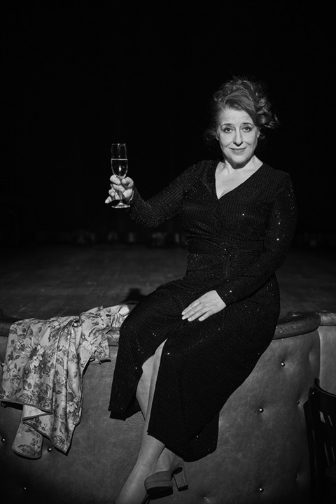 Luise Kinseher - Vorpremiere: MARY FROM BAVARY Endlich SOLO! - Passau - 25.09.2025 20:00