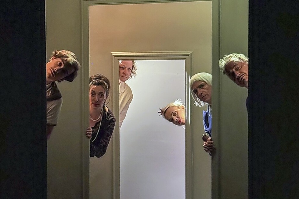 Die Komdie "Tartff oder Der Geistige" wird im Freiburger Wallgrabentheater gespielt - Badische Zeitung TICKET
