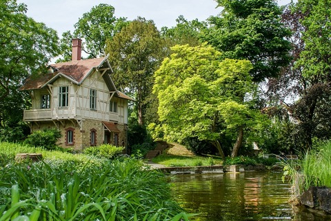 Bildpoesie in Verna-Park & Festung - eine Fototour mit Isabella Groth - Momente sehen, Stimmungen einfangen, Bilder erzhlen - Rsselsheim am Main - 18.07.2025 16:00