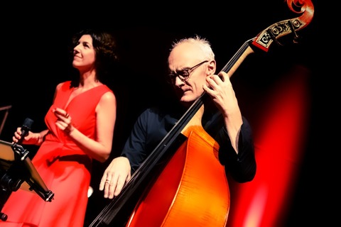 Butterbrezel-Jazz im Schlosshof mit Two or Company - Leipheim - 06.07.2025 11:00