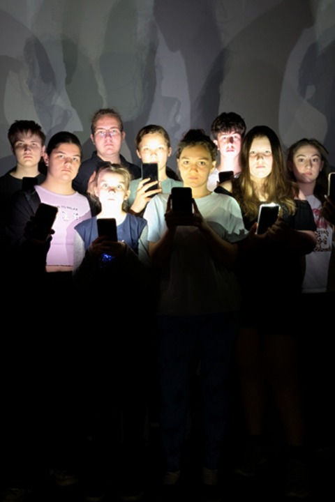 GenZ-ukunft - Stckentwicklung des Jugendtheaterensembles EigenArt zum Thema Digitaler Konsum - Pforzheim - 11.10.2025 16:00