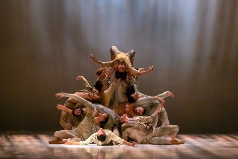 Introdans (NL) - Mit den Choreographien In Memoriam und Fall - Leverkusen - 07.05.2026 19:30