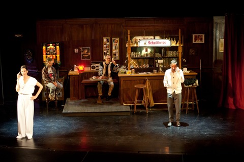 &#8222;Nebenan&#8220; - ein packendes Theaterstck - Neckartenzlingen - 24.11.2025 20:00
