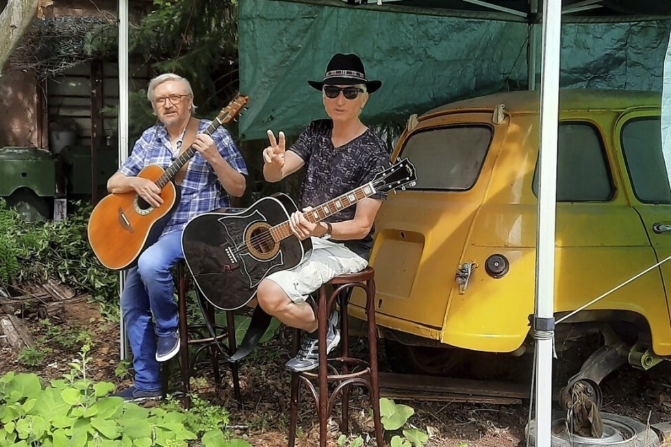 In der Dreyspring Bar in Lahr in Lahr findet das Konzert "Magical Mystery Beat" mit Berni & Herbert statt - Badische Zeitung TICKET