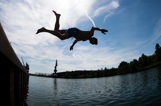 6 typische Gefahren beim Baden - und wie man sich schtzt
