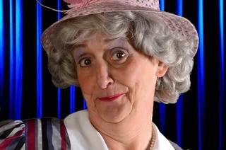 Erna hat Besuch - Die Kabarett-Bingo-Show