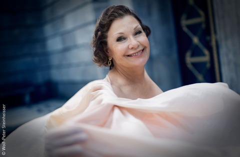 Claudia Carbo Trio * - Latin and Jazz for Christmas - Kornwestheim - 05.12.2025 20:00