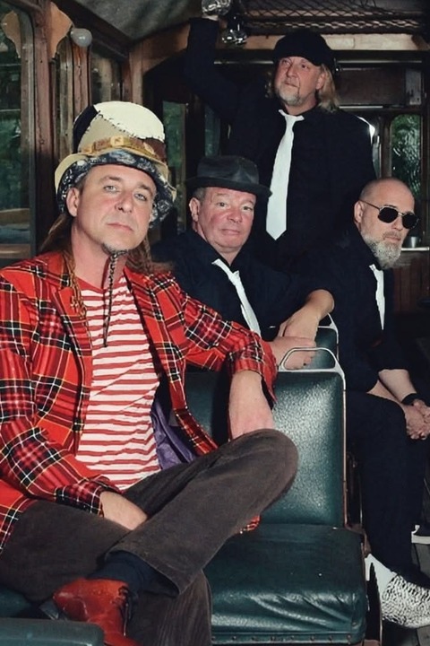 Marcess und die Band der Stunde - Wohnzimmerkonzert in Halle 13 - Celle - 09.05.2026 20:00