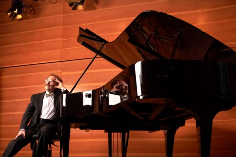 &#8222;Saarower Klaviekonzerte&#8220; mit dem Konzertpianisten Leopoldo Lipstein - &#8222;Mrchenhafte Klavierklnge&#8220; - Bad Saarow - 11.10.2025 18:00