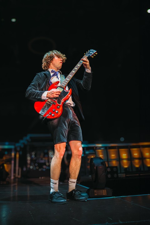 We Salute You - World`s biggest tribute to AC/DC featuring Grant Foster (London/UK) & Special G - Saarburg - 28.12.2025 20:00
