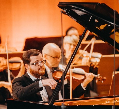 Earthquake - Tomasz Zajac, Klavier - Konzerte mit jungen Knstlerinnen und Knstlern - Friedrichshafen - 08.02.2026 11:00