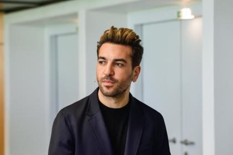Alter weier Mann - Freiburg - 15.07.2025 21:45
