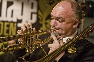 Klazz Brothers feat. James Morrison - Wahnwitzige interkontinentale Mischung aus Klassik, Swing und Latin
