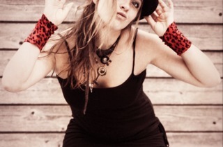 Cynthia Nickschas & Friends - Rock/Pop/Liedermacher