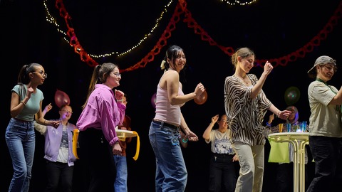 Viel Lrm um Nichts - (k)ein Drama auf der Party - Bundeswettbewerb Schultheater der Lnder | Braunschweig/Wolfenbttel 2025 - Wolfenbttel - 30.09.2025 15:00