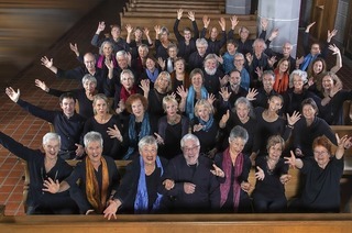 Unter dem Motto &#8222;Zwischen Himmel und Erde&#8220; ldt der Kammerchor Staufen zu Konzerten nach Bollschweil und Wettelbrunn ein
