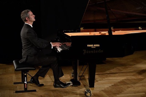 Klavierkonzert - Daniel Grimwood Musical Connections: Schwabach, München und die Welt - Daniel Grimwood - Musical Connections: Schwabach, München und die Welt - Schwabach - 29.11.2025 19:30 Klavierkonzert - Daniel Grimwood Musical Connections: Schwabach, München und die Welt - Daniel Grimwood - Musical Connections: Schwabach, München und die Welt - Schwabach - 29.11.2025 19:30